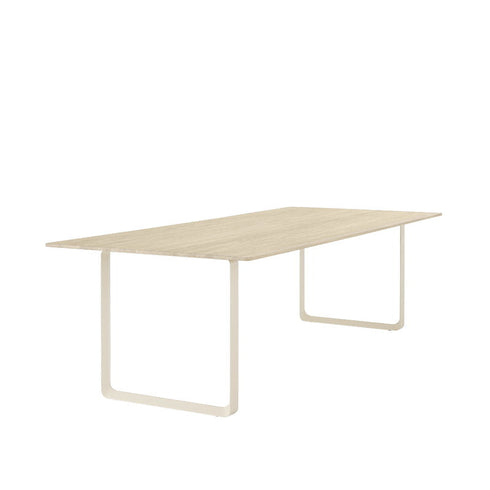 70/70 Table 255x108cm / Solid Oak